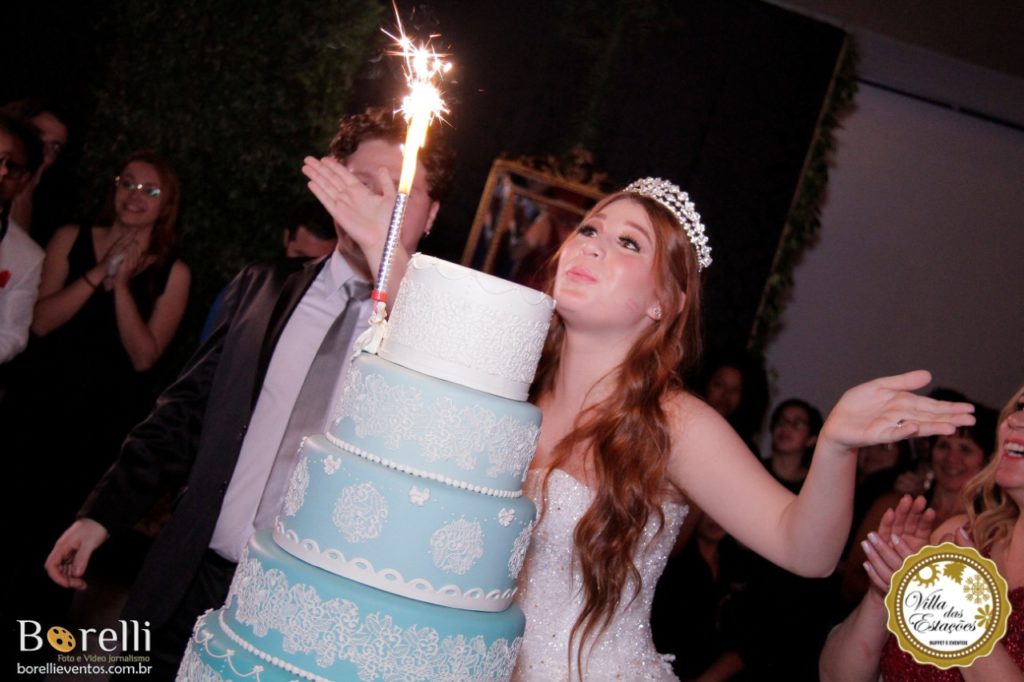 Giulia-Gracia-Comemora-Aniversario-No-Villa-Das-Estacoes-Buffet